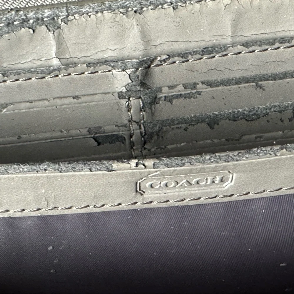 Coach Silver/Grey Ex Large Turnlock Accordion Zip Wallet - Snakeskin Pattern